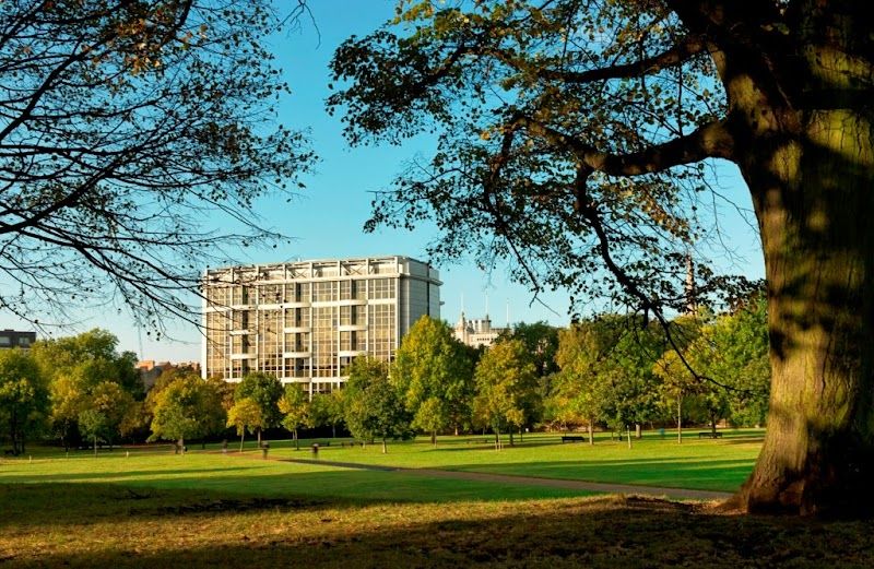 Royal Garden Hotel
