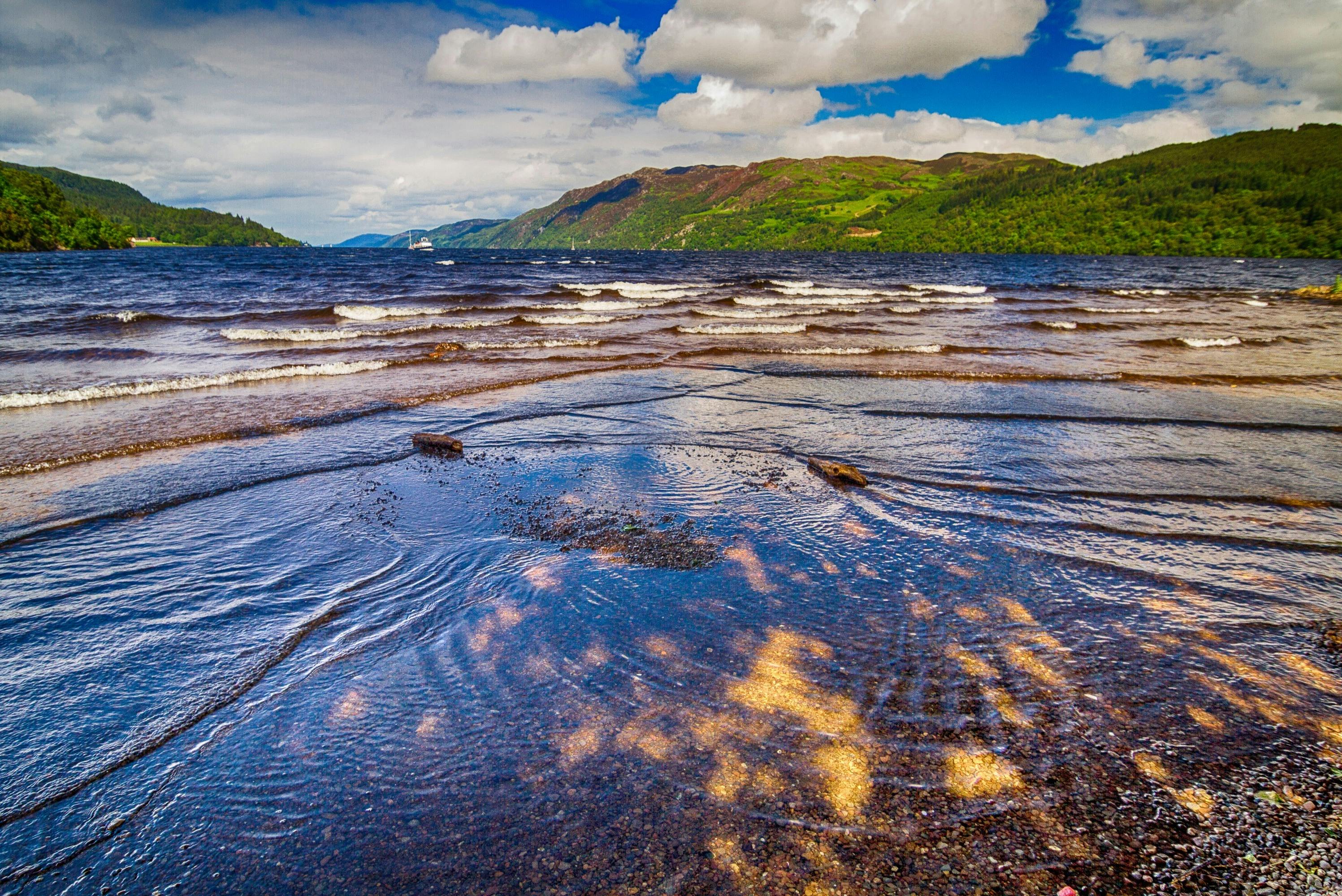 Loch Ness: Day Trip from Edinburgh with Boat Cruise