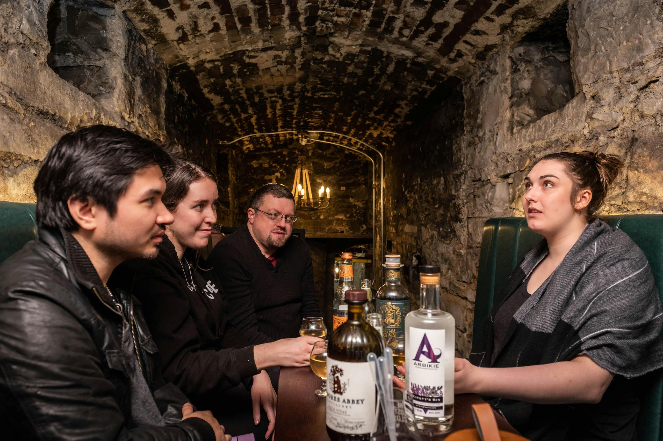 Edinburgh: Harry Potter Sights Guided Walking Tour + Gin Tasting