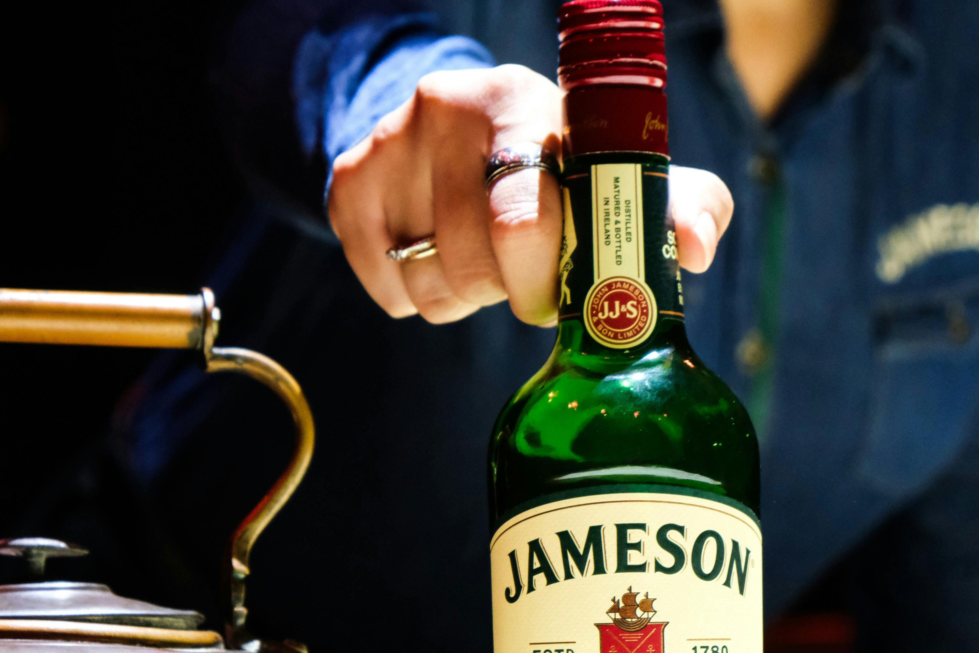 Jameson Distillery Bow St.: Guided Tour in German + Whiskey Tasting