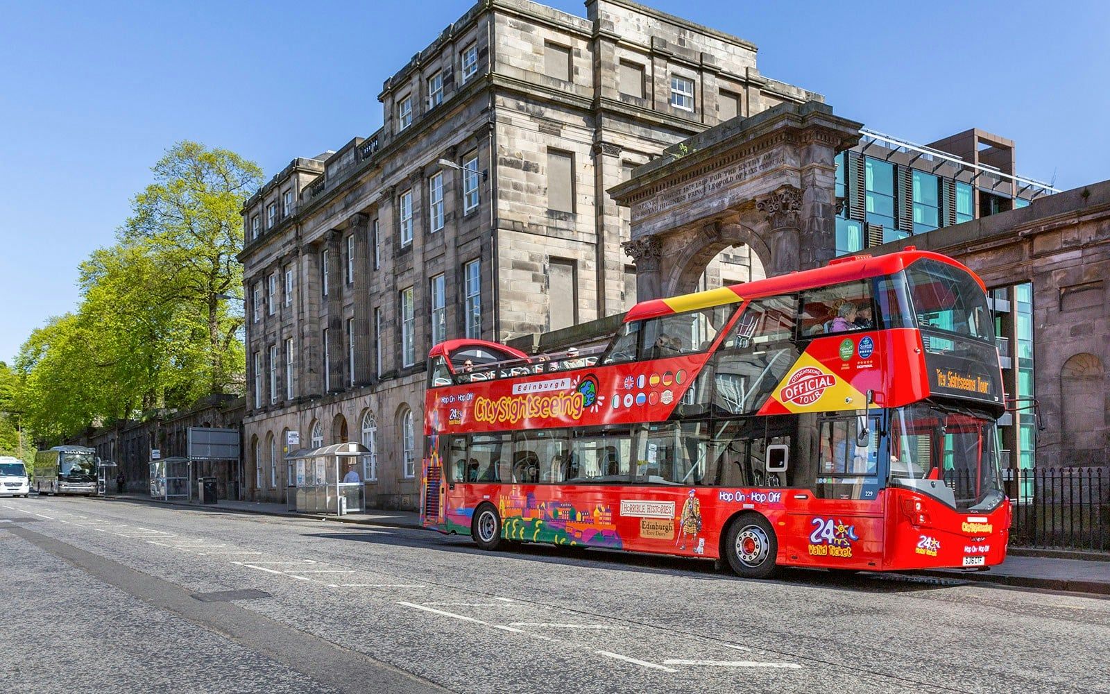 City Sightseeing: Edinburgh Hop-on Hop-off Bus Tour — main image