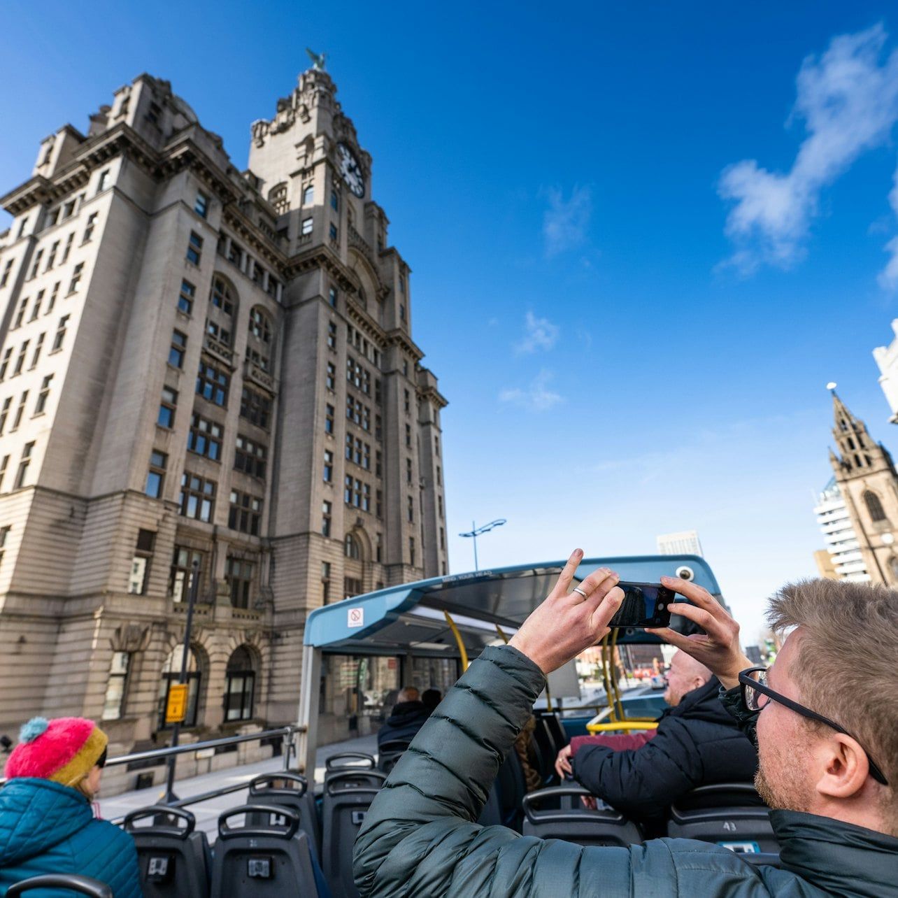 Liverpool river cruise and sightseeing bus tour photo 3