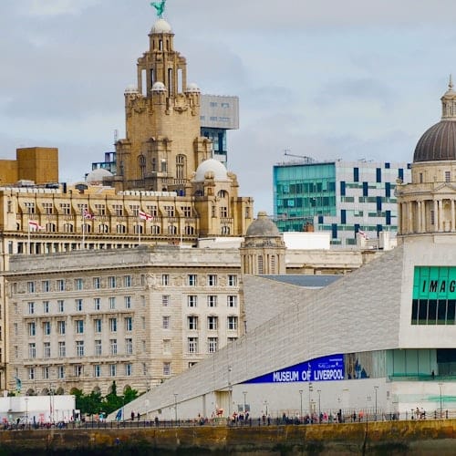 Liverpool: Rock 'n' Roll Walking Tour & Escape Game — gallery 1