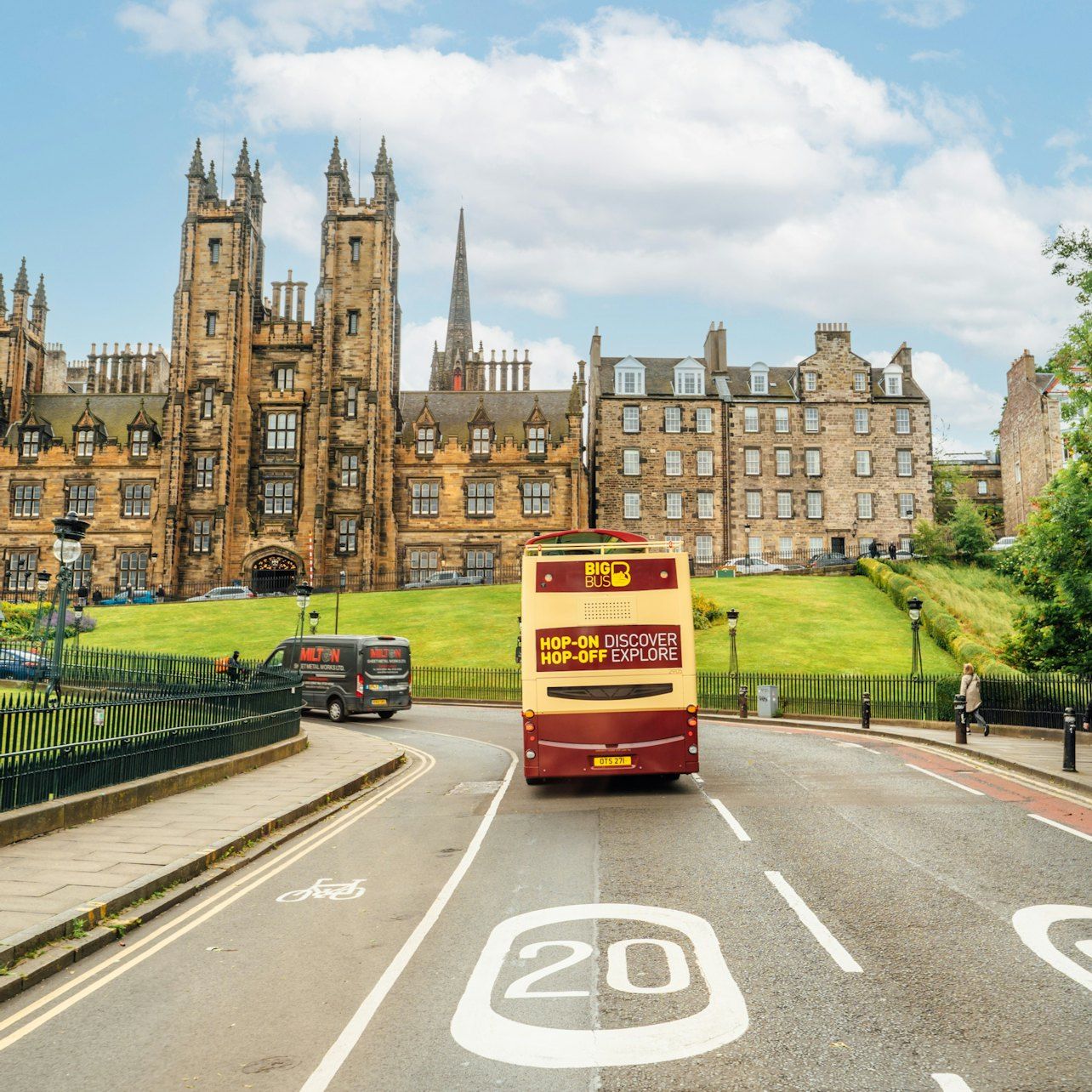 Big Bus Edinburgh: Hop-on Hop-off Bus Tour — gallery 5