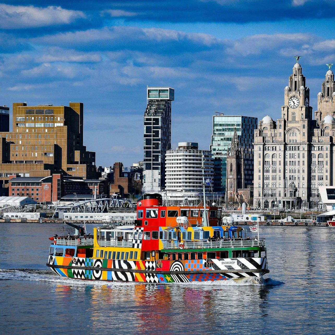 Liverpool river cruise and sightseeing bus tour photo 5
