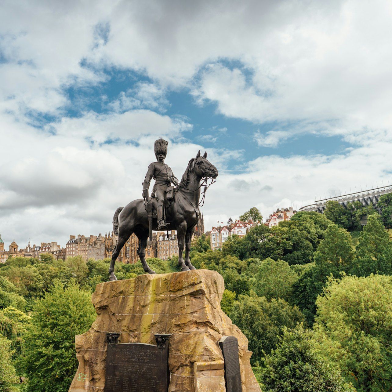 Big Bus Edinburgh: Hop-on Hop-off Bus Tour — gallery 3