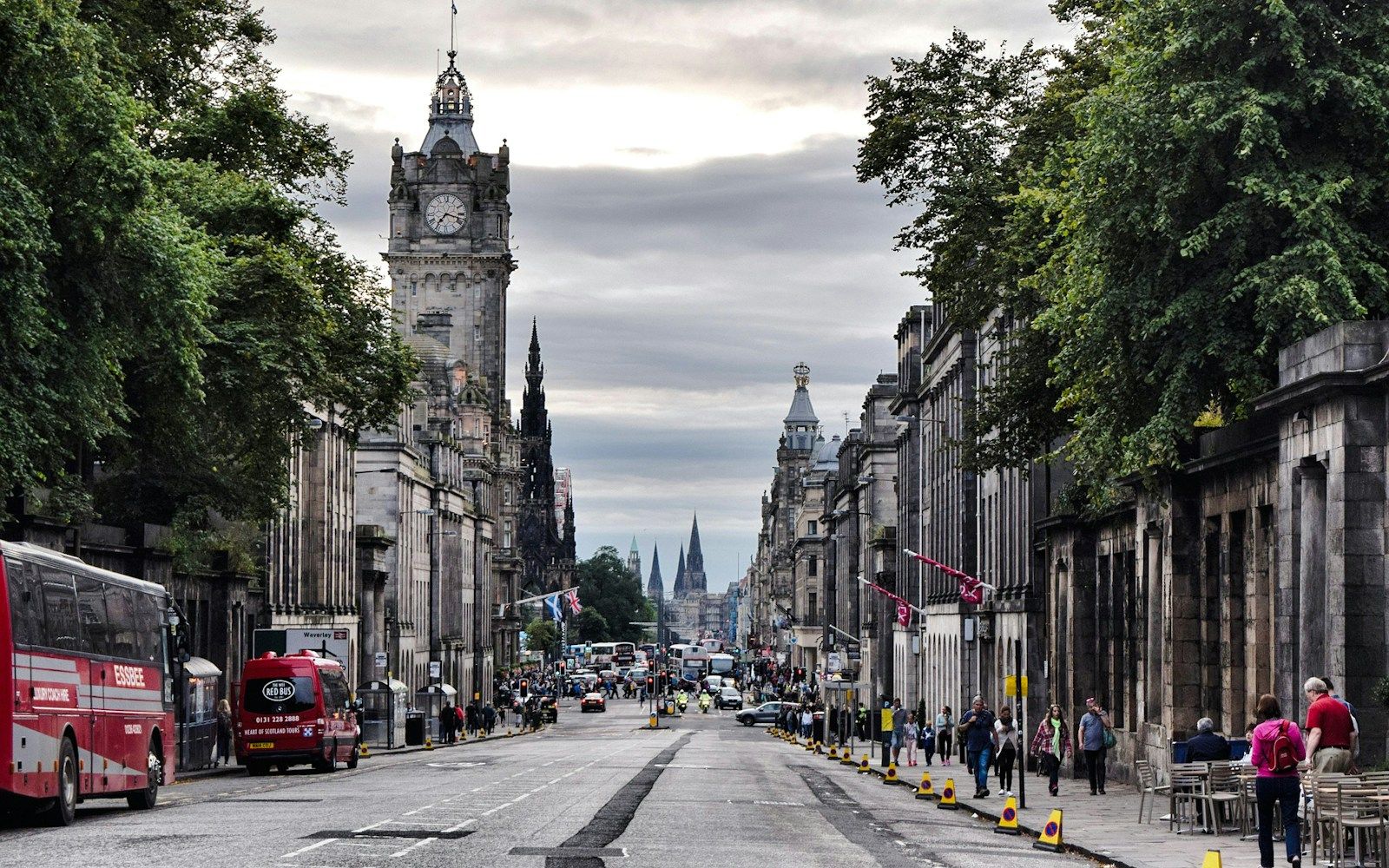 Edinburgh Private Walking Tour with a Local Guide — gallery photo