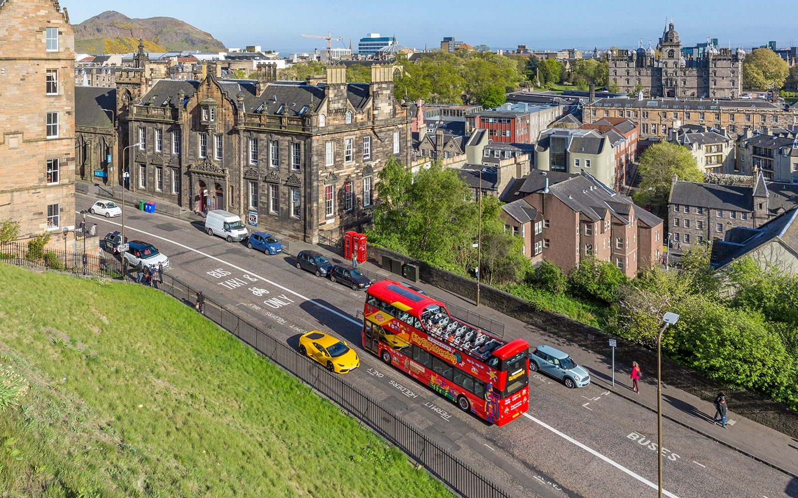 3-Route Edinburgh Hop-On Hop-Off Bus Tour — landscape