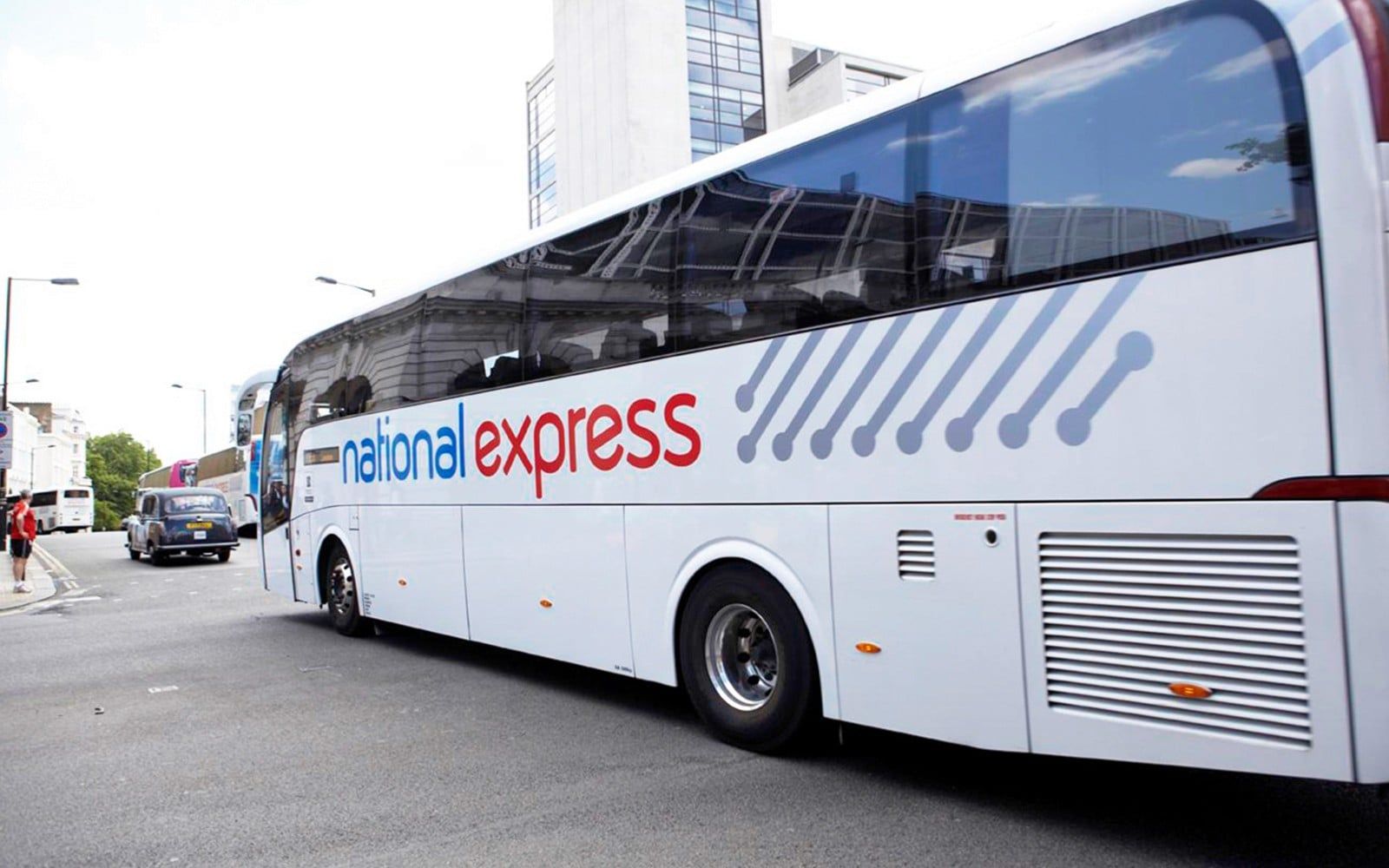 Bus Transfers: Gatwick Airport to/from London Victoria Station — gallery 2