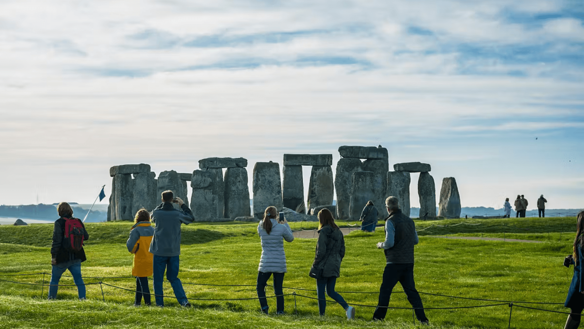 From London: Stonehenge, Windsor Castle & Bath Full-Day Trip — landscape