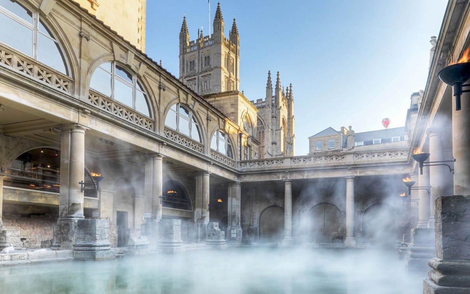 From London: Windsor Castle, Stonehenge & Bath Guided Tour with Access to Roman Bath — gallery 1