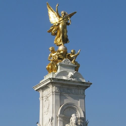 Buckingham Palace: Royal History Semi Private Guided Tour + Entry Ticket — gallery 1