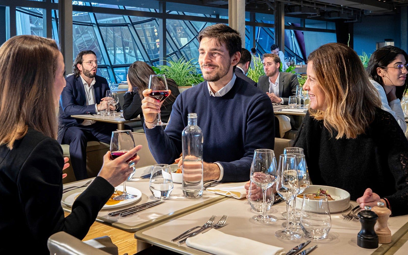 From London: Luxury Escorted Paris Day Trip with Lunch on the Eiffel Tower — landscape
