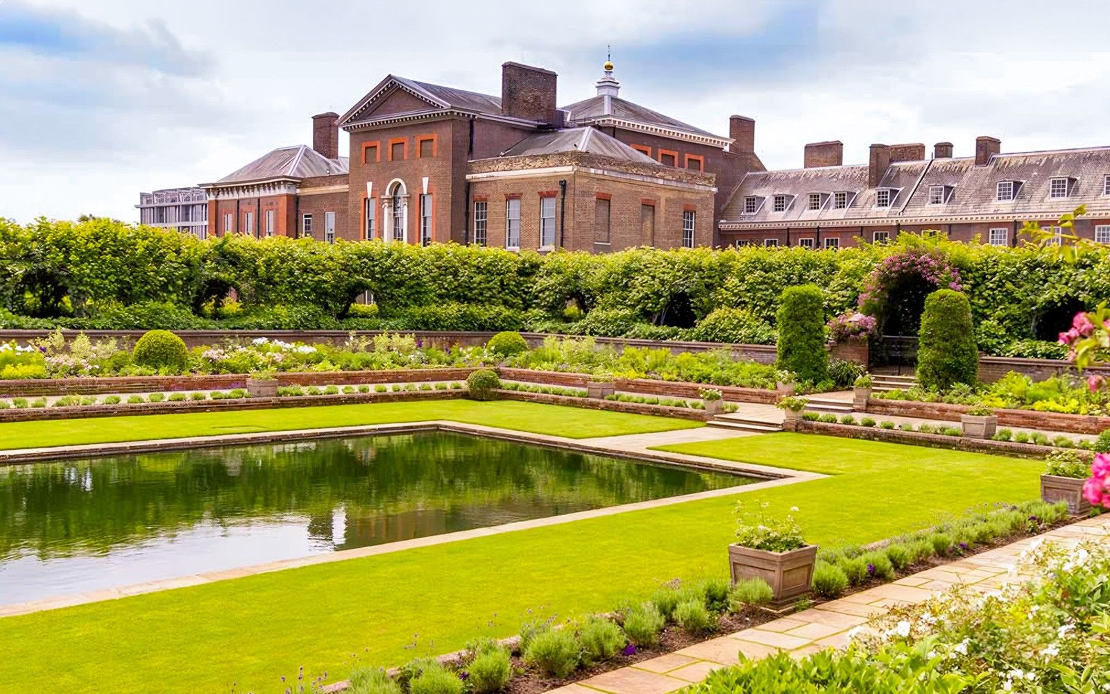 Royal Afternoon Tea at Kensington Palace with Walking Tour of the Gardens — gallery 1