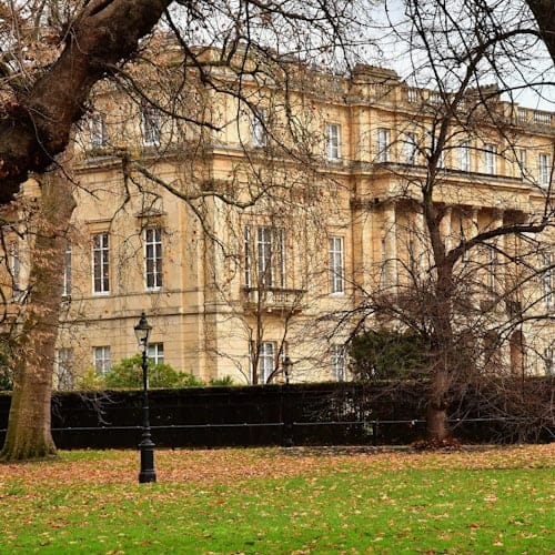 Buckingham Palace: Royal History Semi Private Guided Tour + Entry Ticket — gallery 2