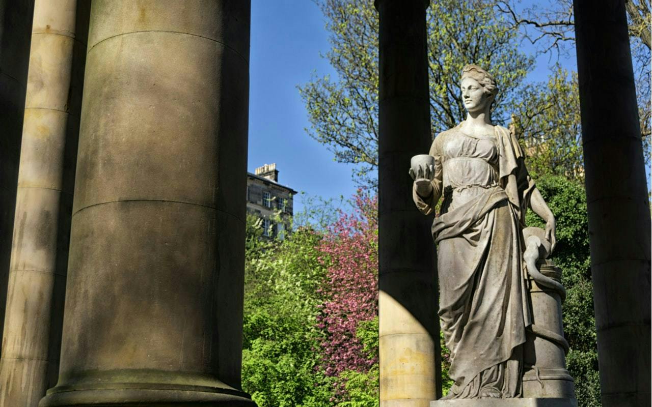 Romantic Edinburgh Self-Guided City Game — gallery photo