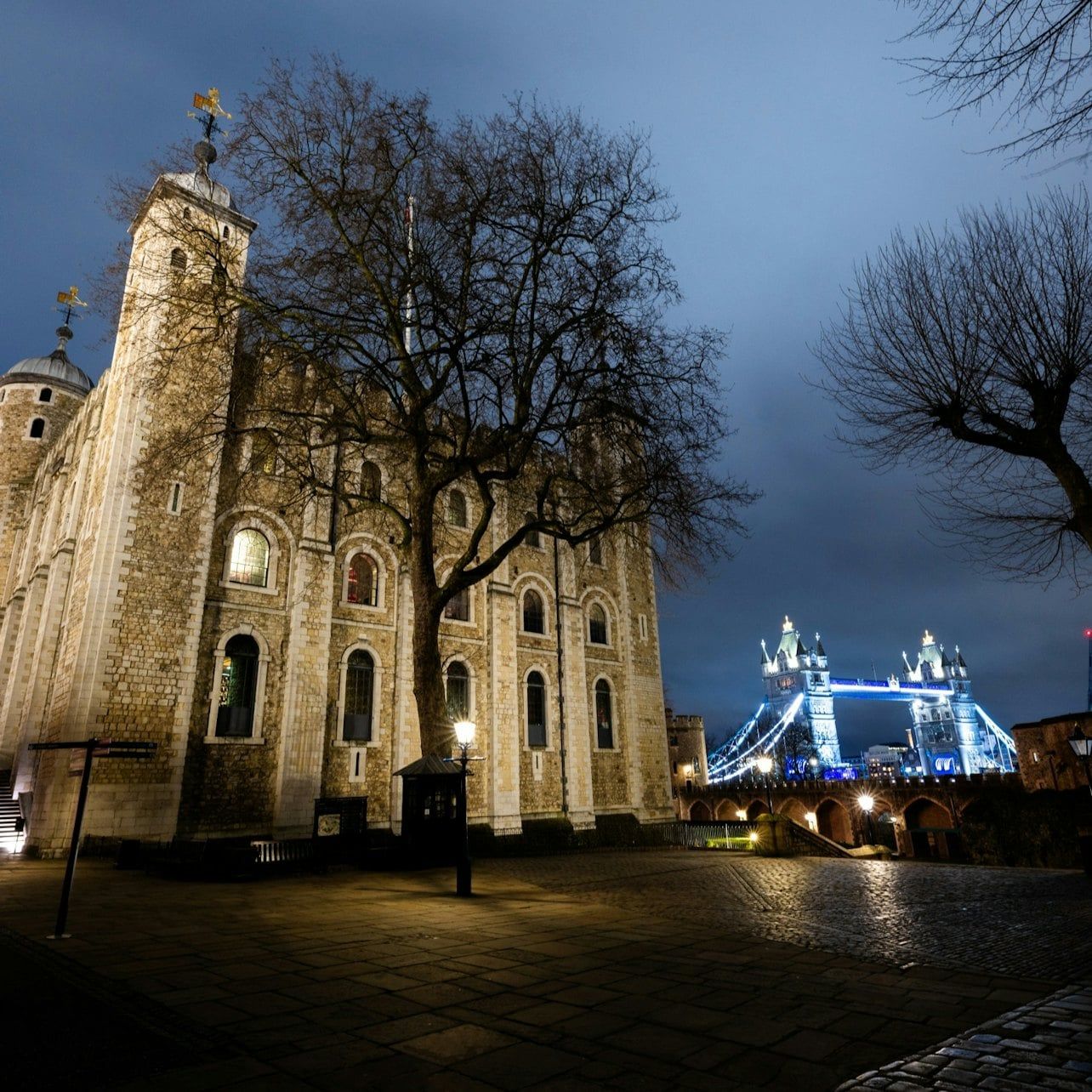 Tower of London: Guided Night Tour + Ceremony of the Keys — gallery 3