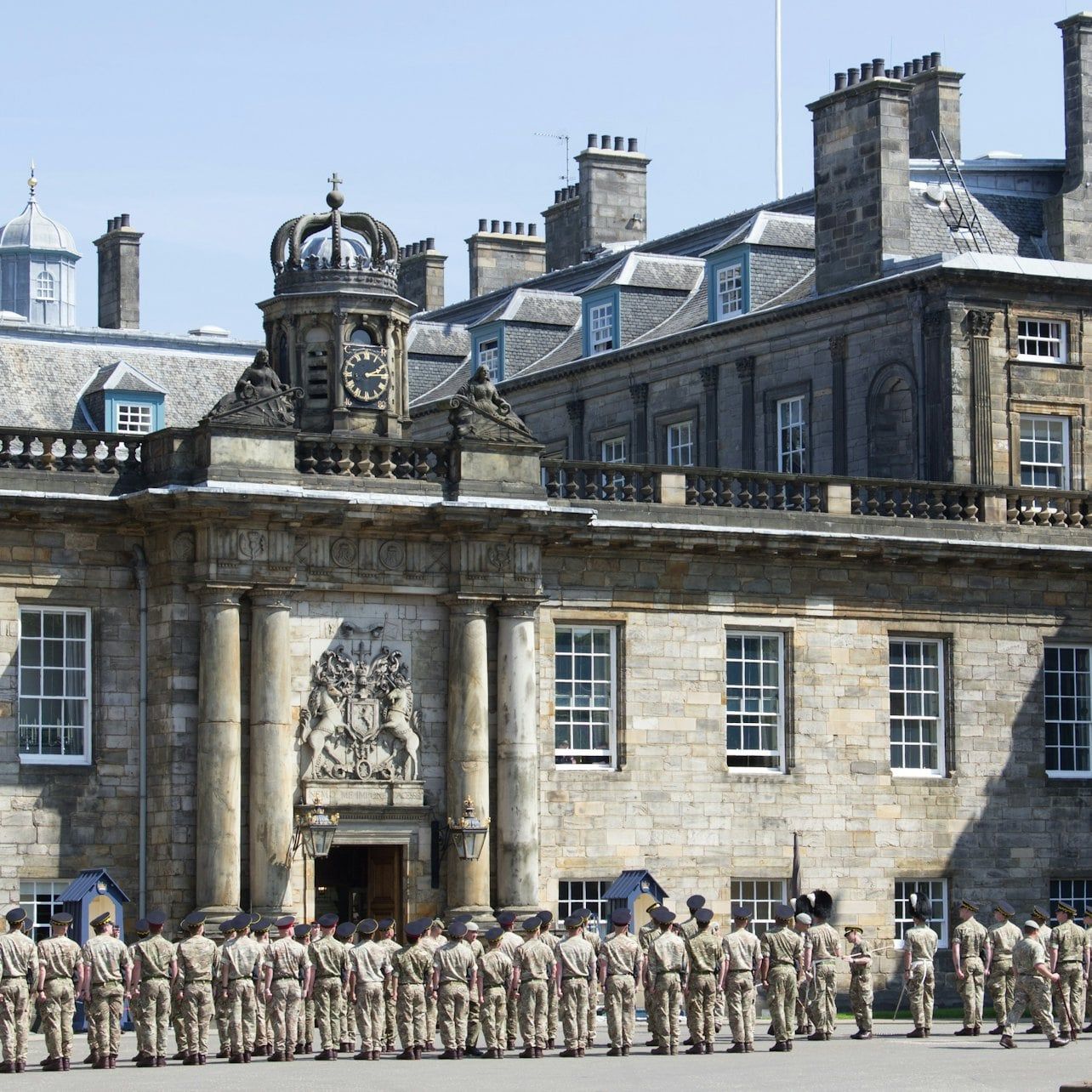 Edinburgh: Harry Potter Sights Tour + Holyrood Palace Entry