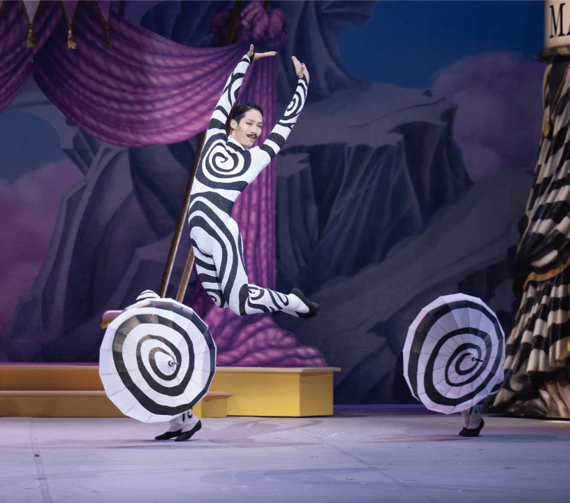 Production photograph from Nutcracker