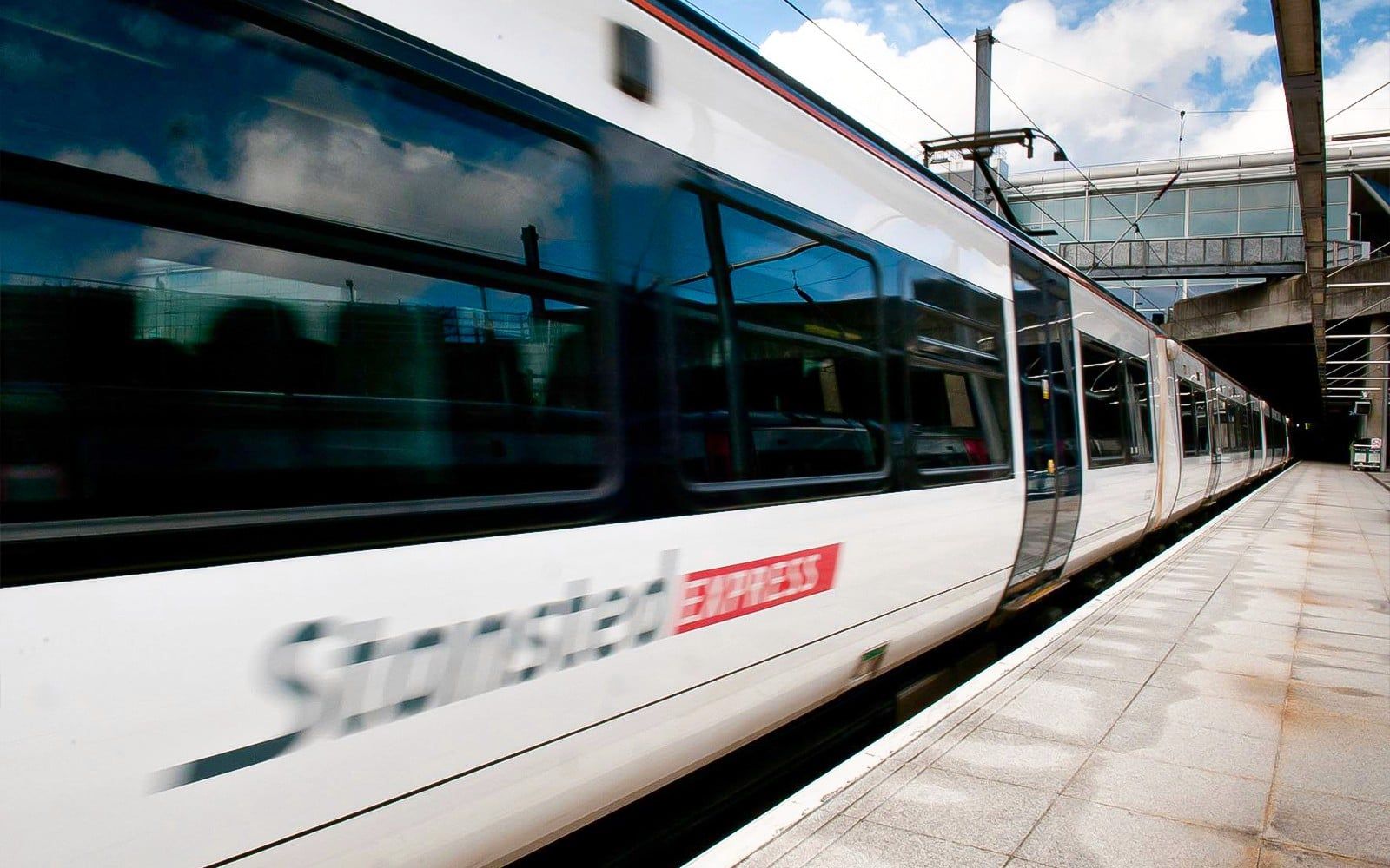 Train Transfer: Stansted Airport to/from London by Stansted Express — gallery 3