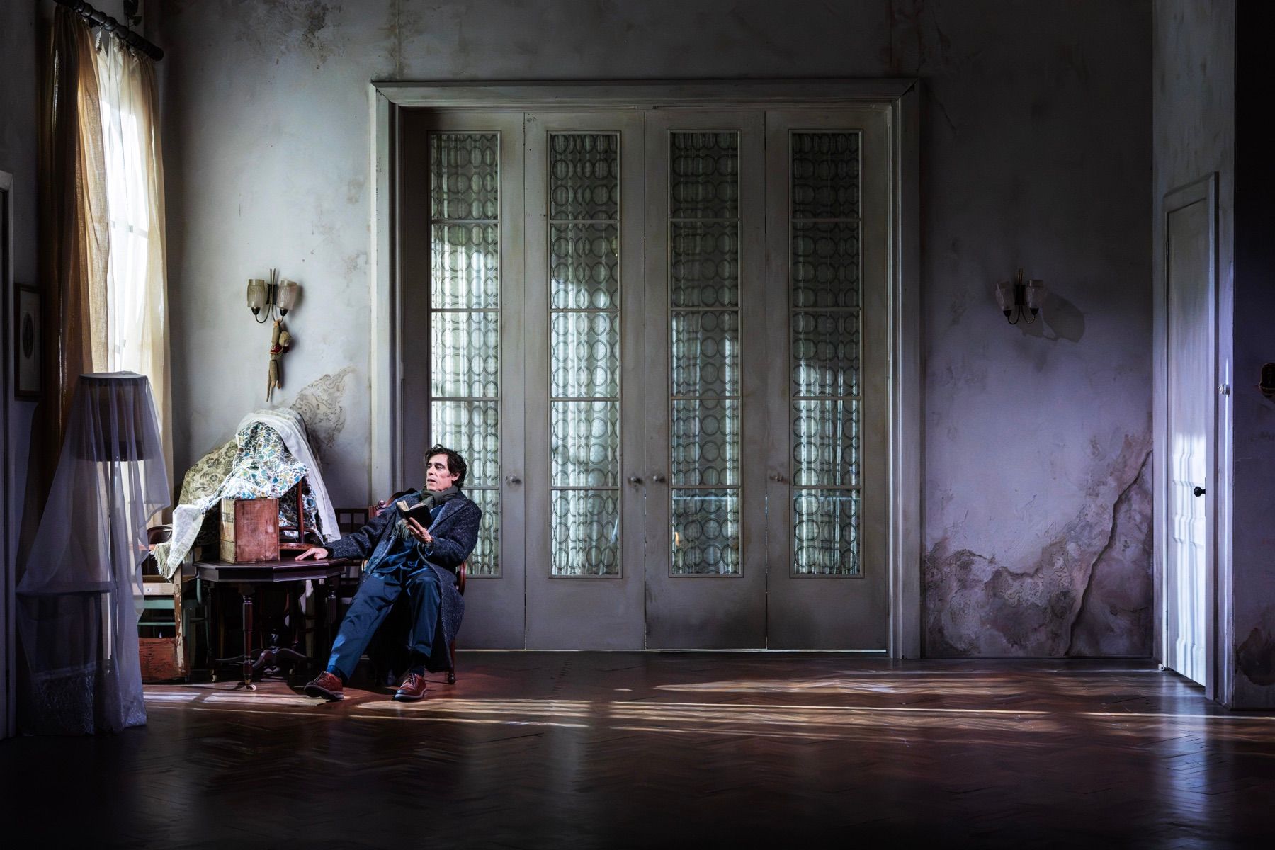 Stephen Mangan in The Cherry Orchard at the Harold Pinter Theatre (photo: Johan Persson)