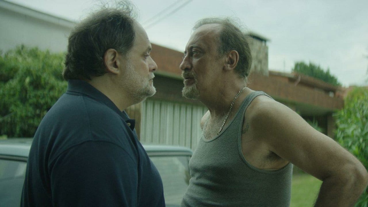 Perros (2025) backdrop